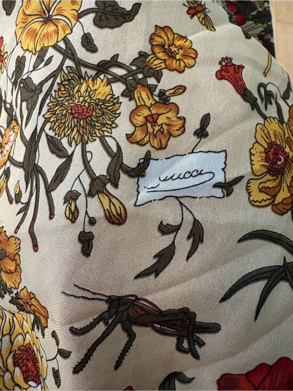 Gucci Vintage Silk Scarf Made in Italy - Picture 4 of 9
